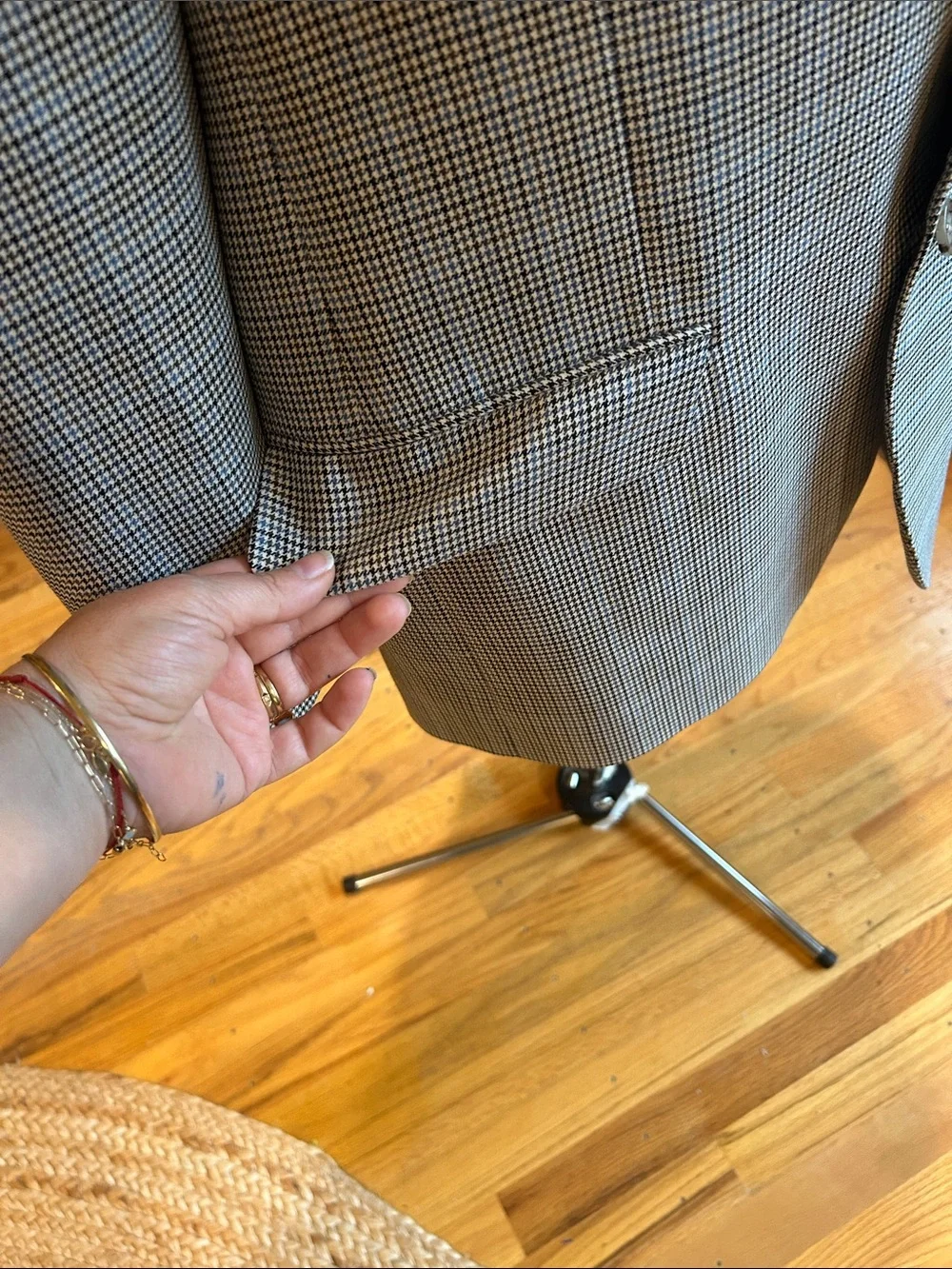 Burberry Wool Houndstooth Plaid Two-Button Blazer in earth tones ✨EUC✨Sz40R
